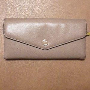 Micheal Kors Wallet